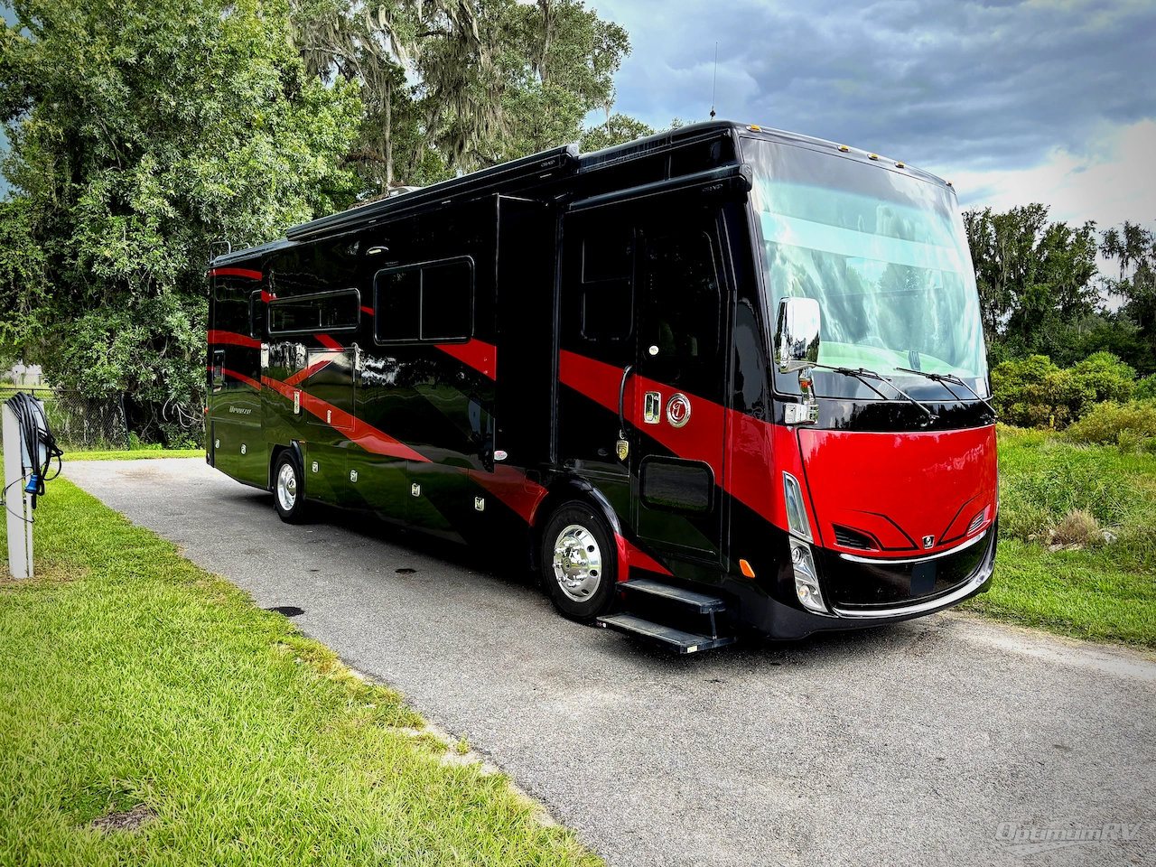 2022 Tiffin Allegro Breeze 33 BR Photo 1