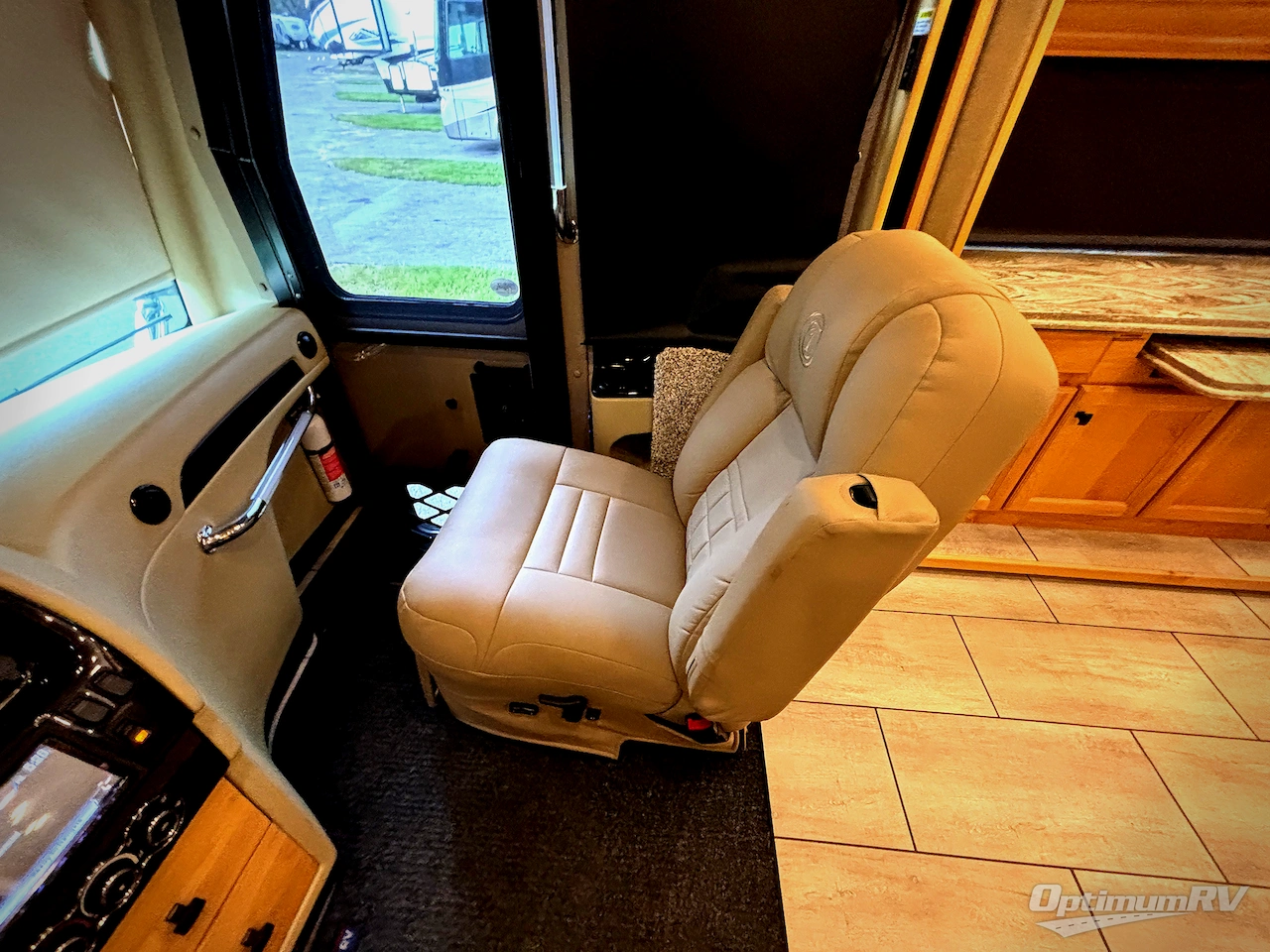 2022 Tiffin Allegro Breeze 33 BR Photo 8