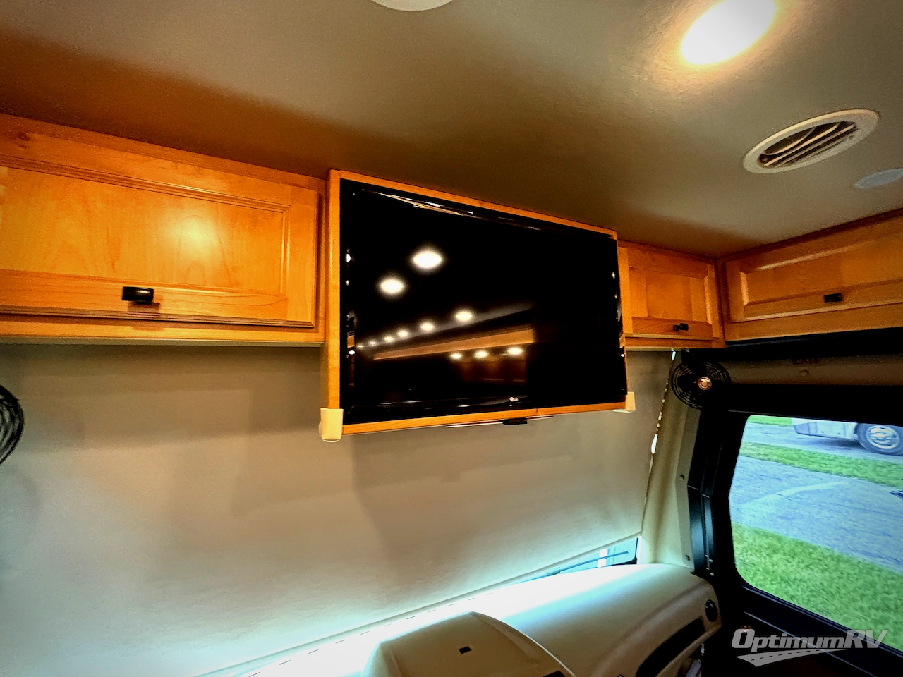2022 Tiffin Allegro Breeze 33 BR Photo 9