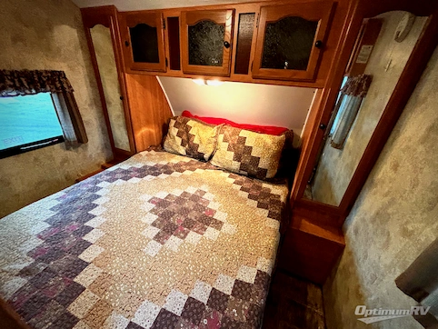 2011 Keystone Passport 2910BH Grand Touring RV Photo 3