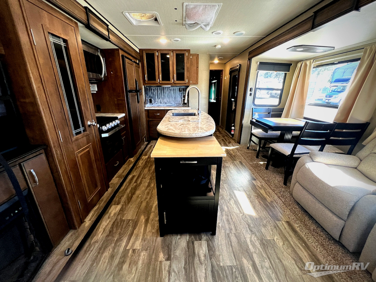 2019 Grand Design Reflection 315RLTS Photo 5