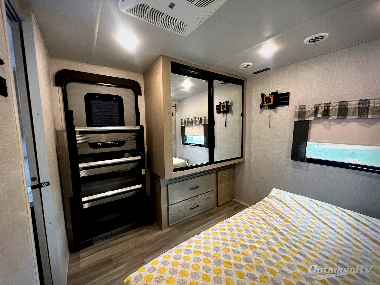 2021 Forest River Flagstaff Super Lite 26FKBS Photo 16