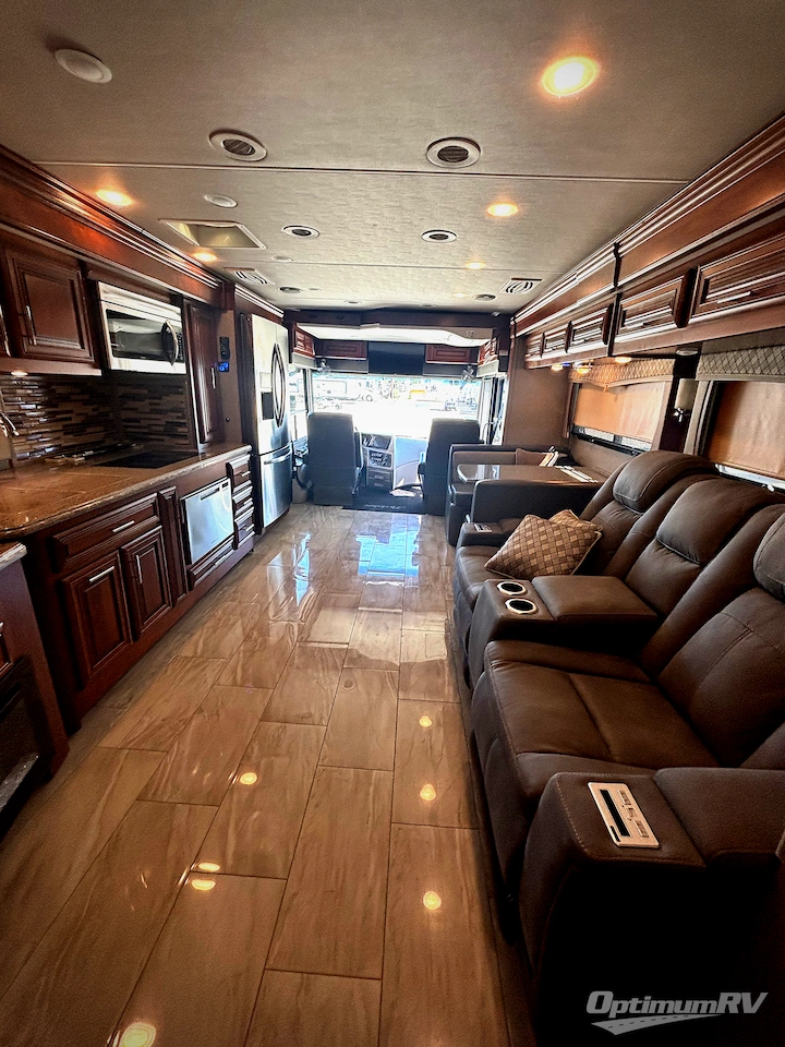 2020 Forest River Berkshire XL 40C Photo 7