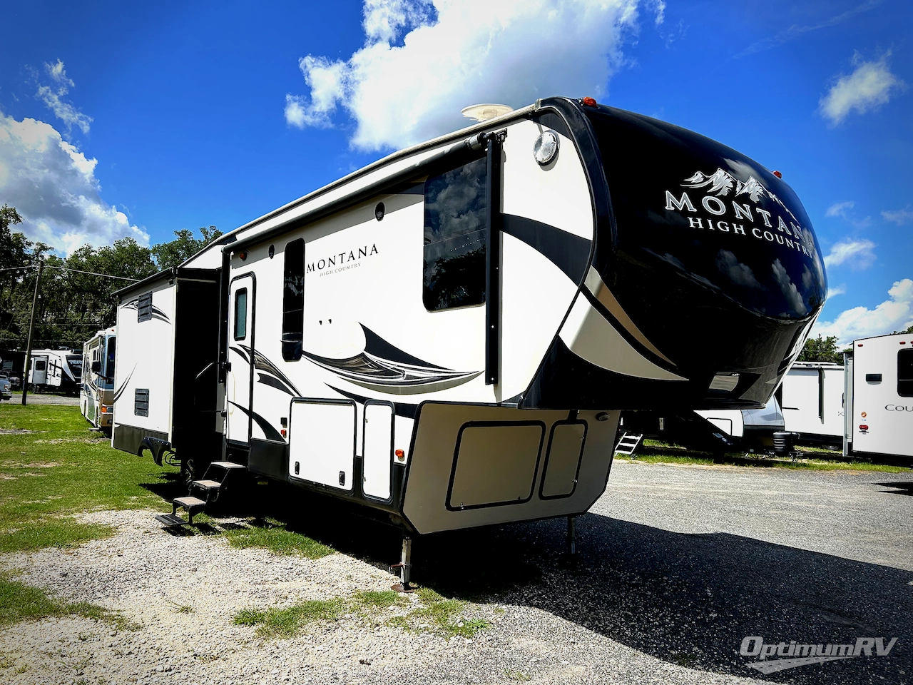 2017 Keystone Montana High Country 305RL Photo 1