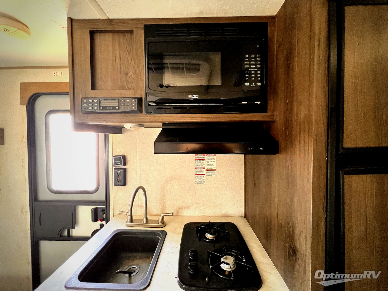 2019 Coachmen Clipper 17FQ Photo 8