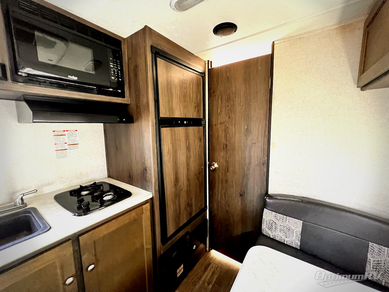 2019 Coachmen Clipper 17FQ Photo 9