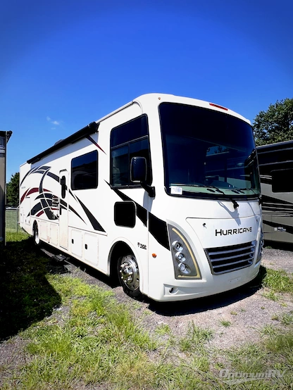 2022 Thor Hurricane 34J RV Photo 1