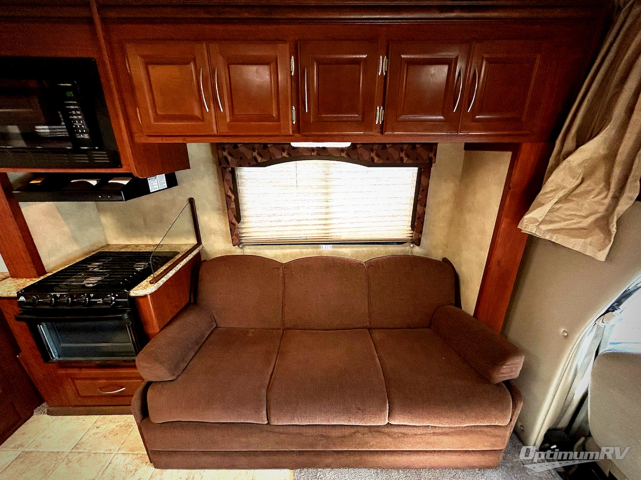 2011 Thor Four Winds 31A Photo 14