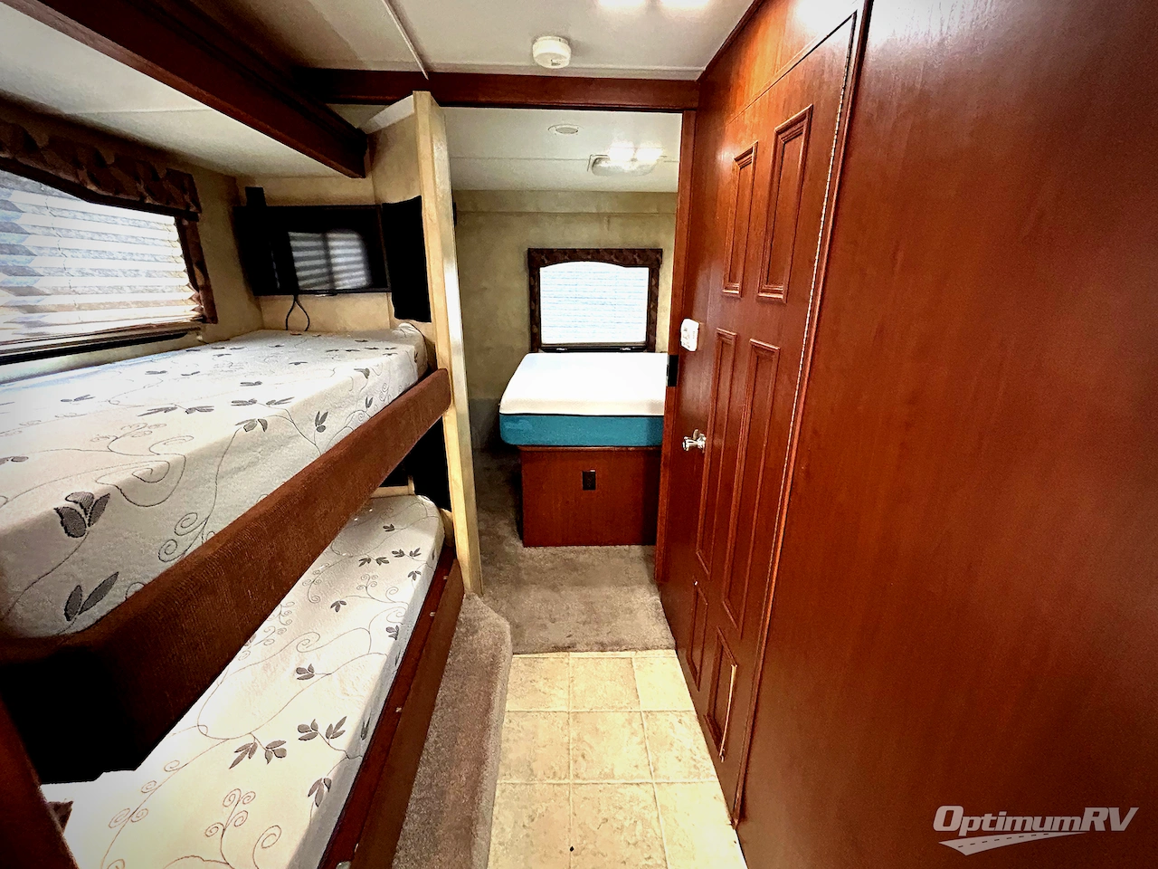 2011 Thor Four Winds 31A Photo 17
