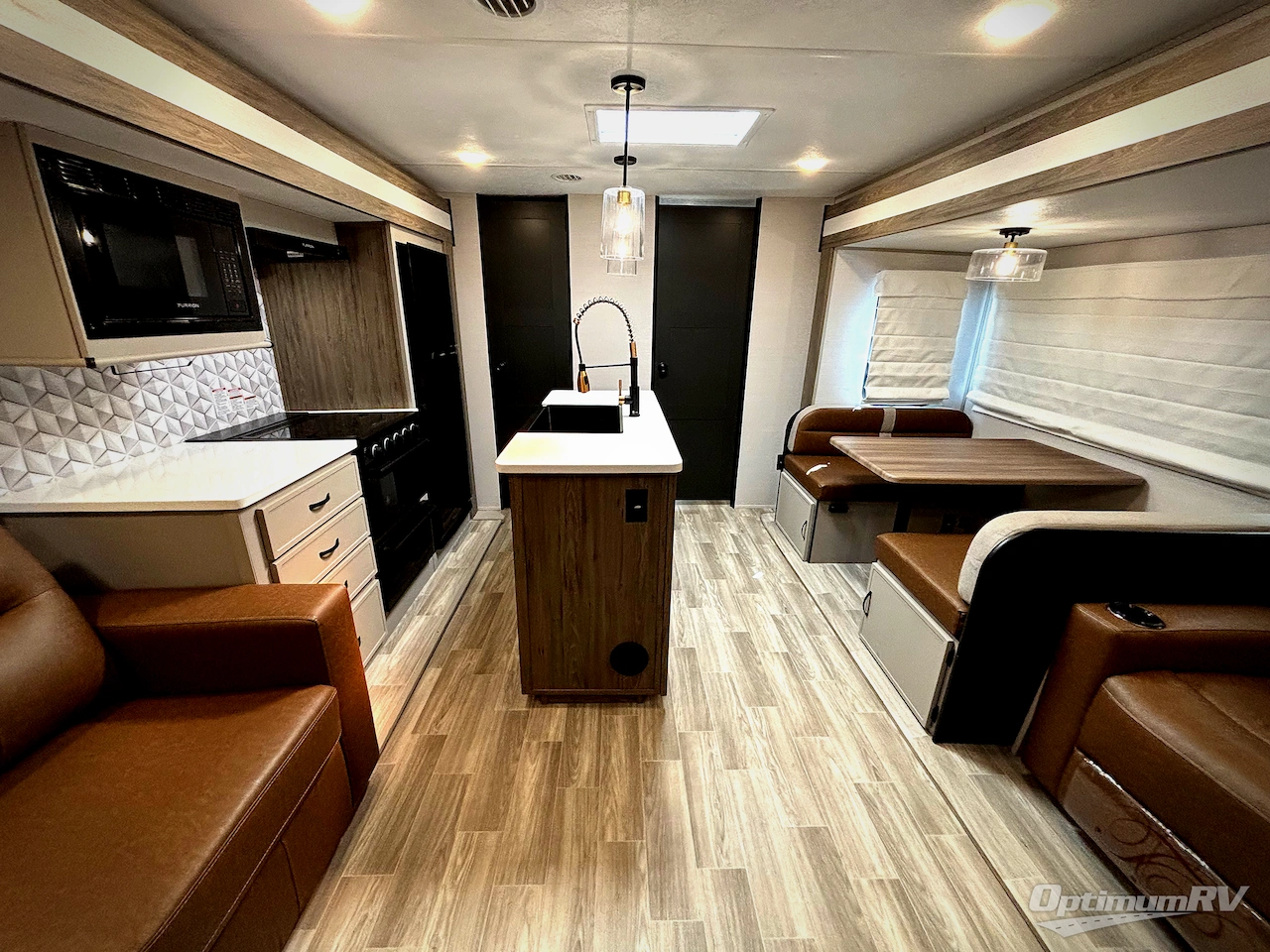2024 Forest River Vibe 34BH Photo 4