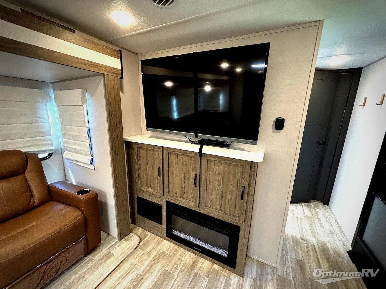 2024 Forest River Vibe 34BH Photo 13
