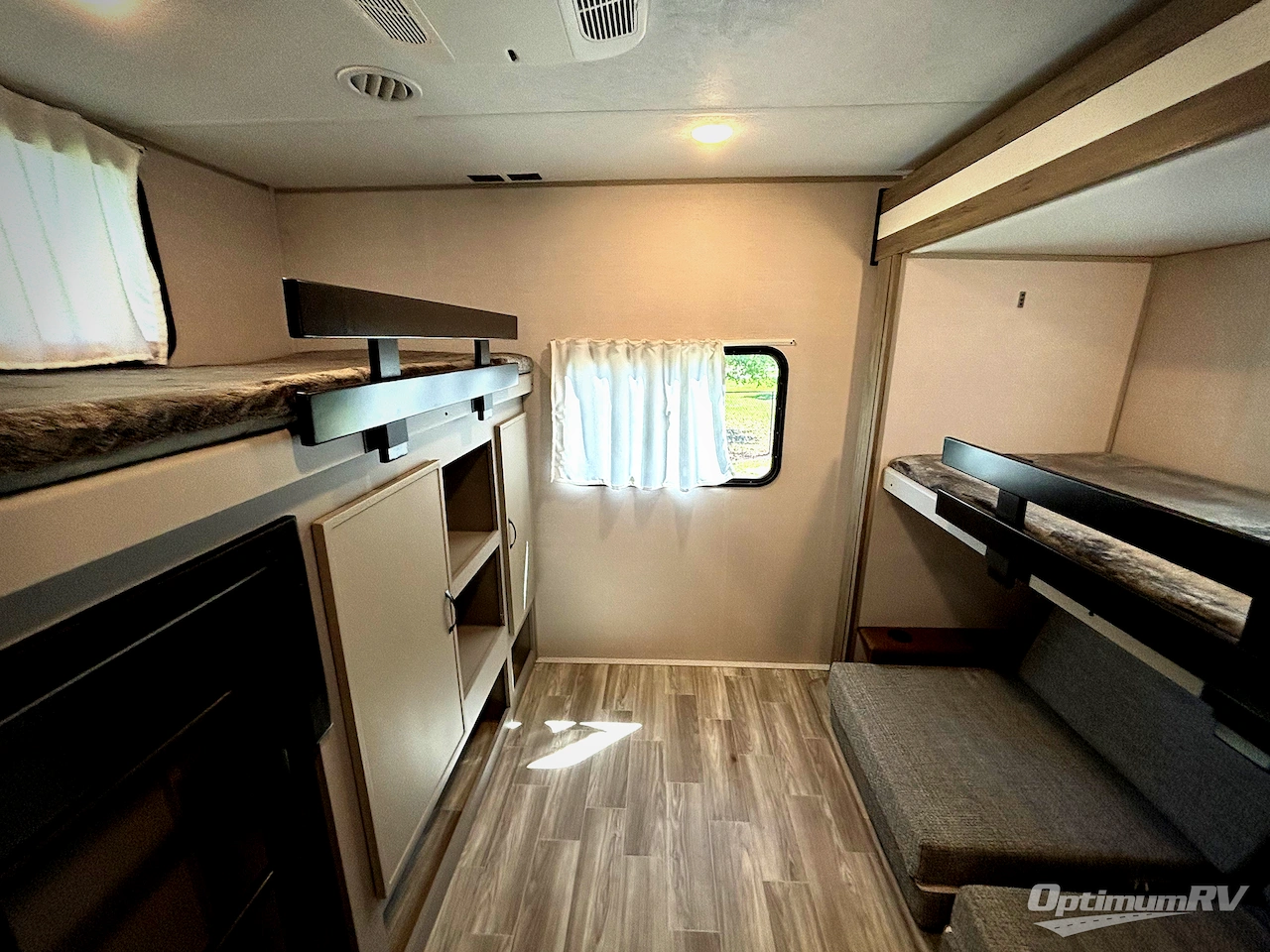 2024 Forest River Vibe 34BH Photo 16