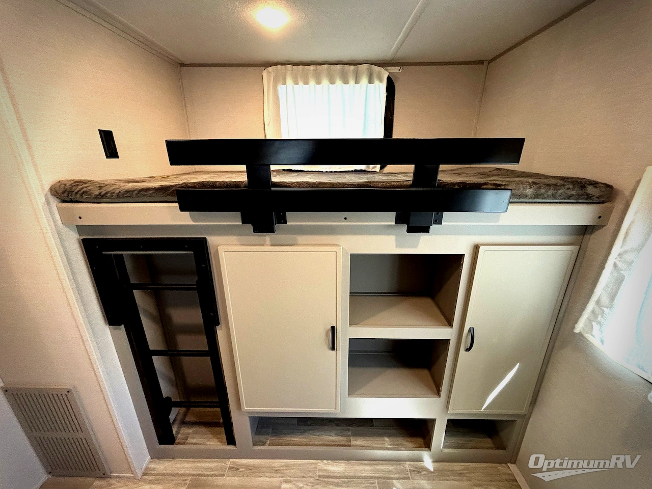 2024 Forest River Vibe 34BH Photo 17