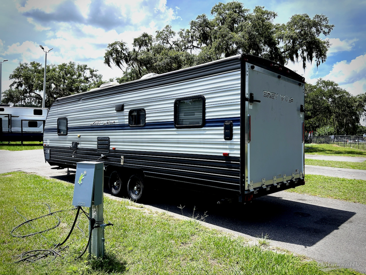 2020 Forest River Cherokee Grey Wolf 25RRT Photo 3