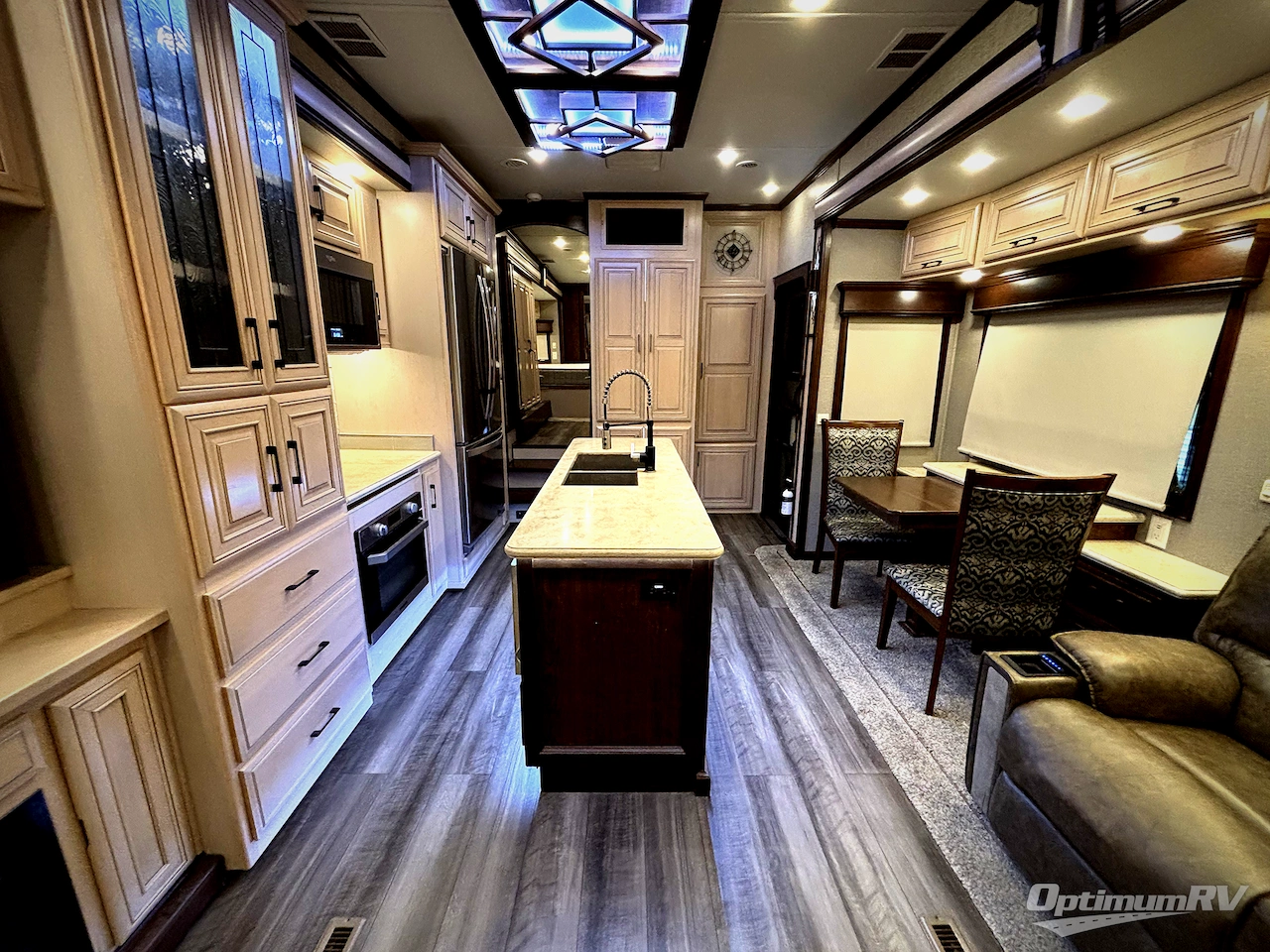 2019 DRV Luxury Suites Mobile Suites 36RSSB3 Photo 5