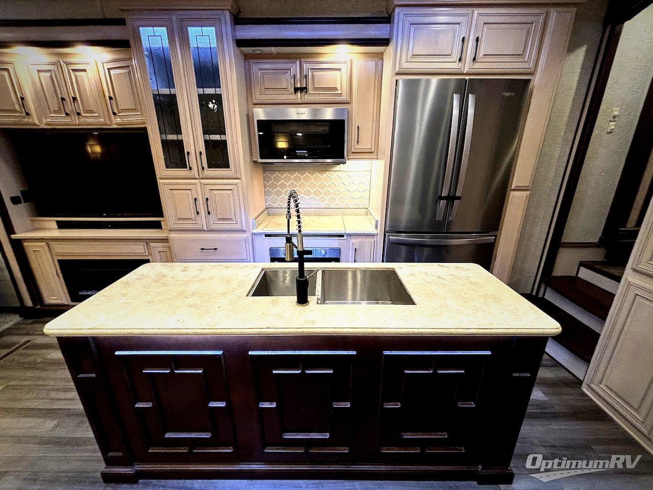 2019 DRV Luxury Suites Mobile Suites 36RSSB3 Photo 6