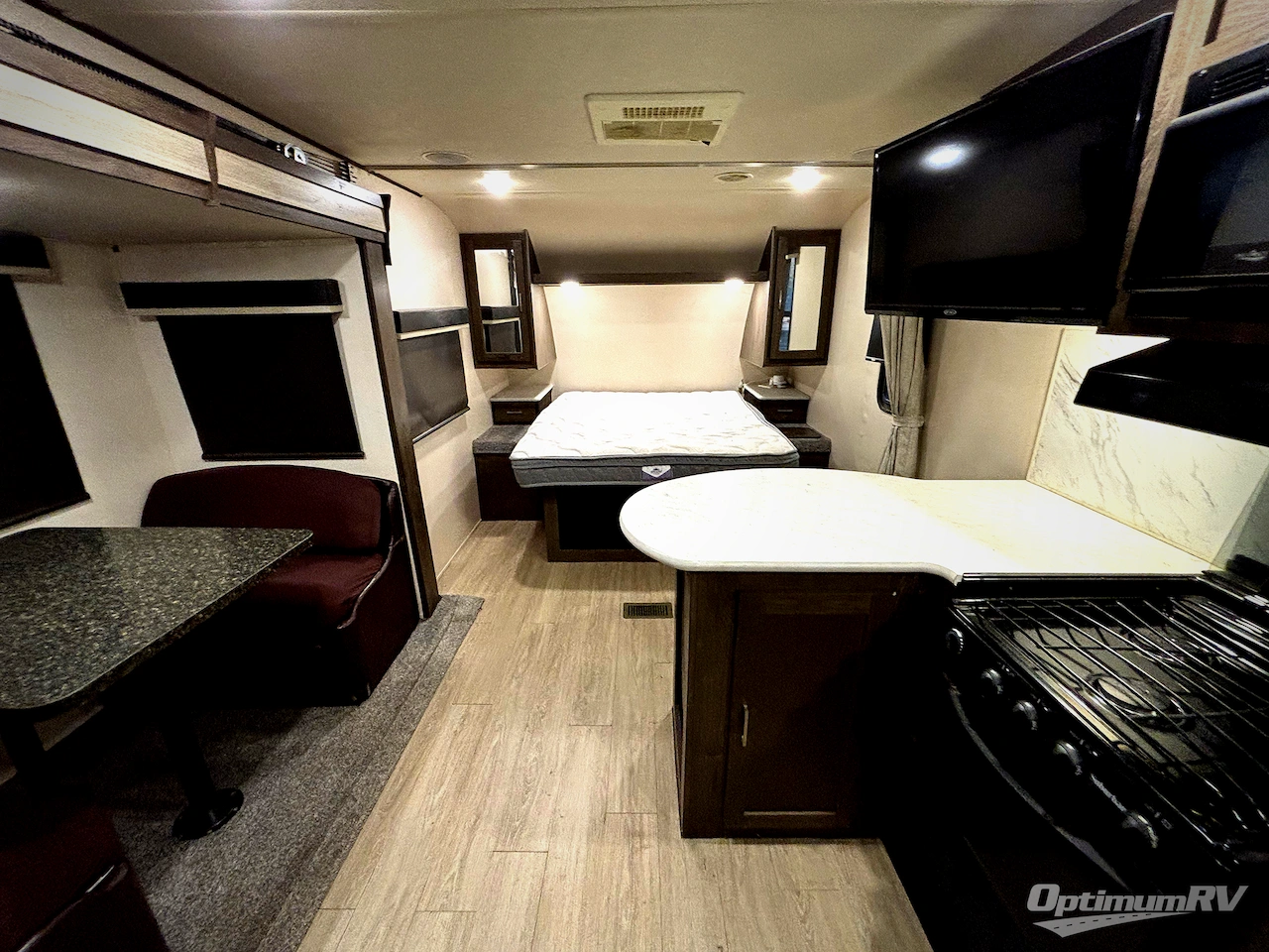 2019 Forest River Salem Hemisphere Hyper-Lyte 23RBHL Photo 5