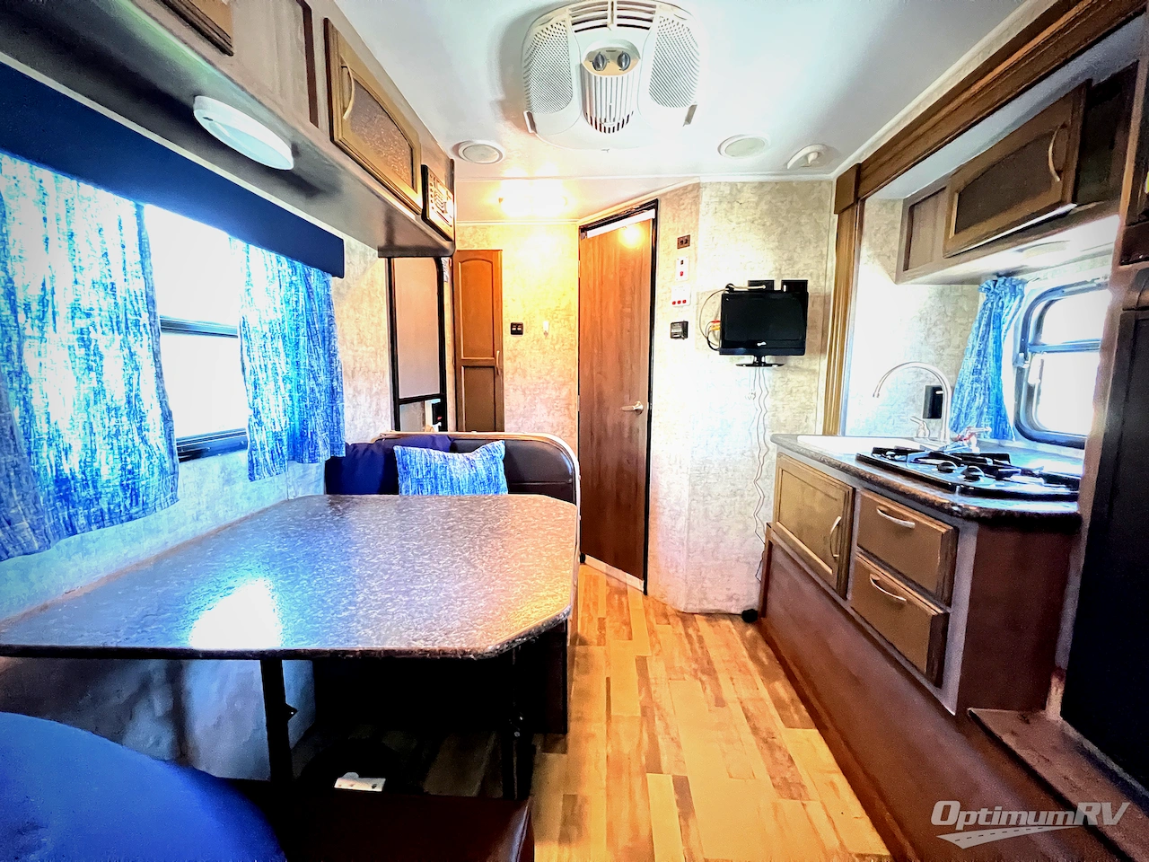 2017 Winnebago Towables Winnie Drop 170S Photo 5