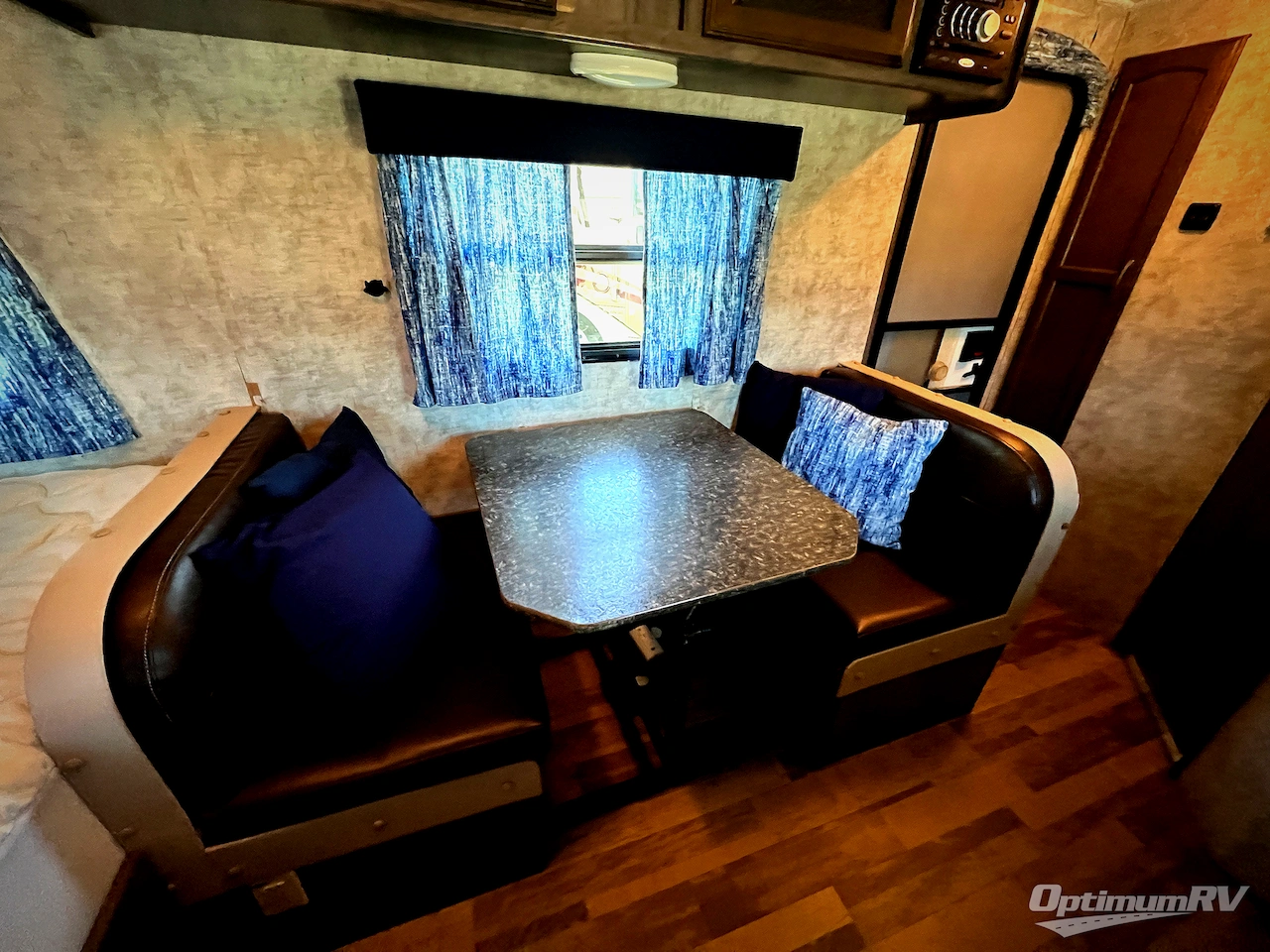 2017 Winnebago Towables Winnie Drop 170S Photo 6