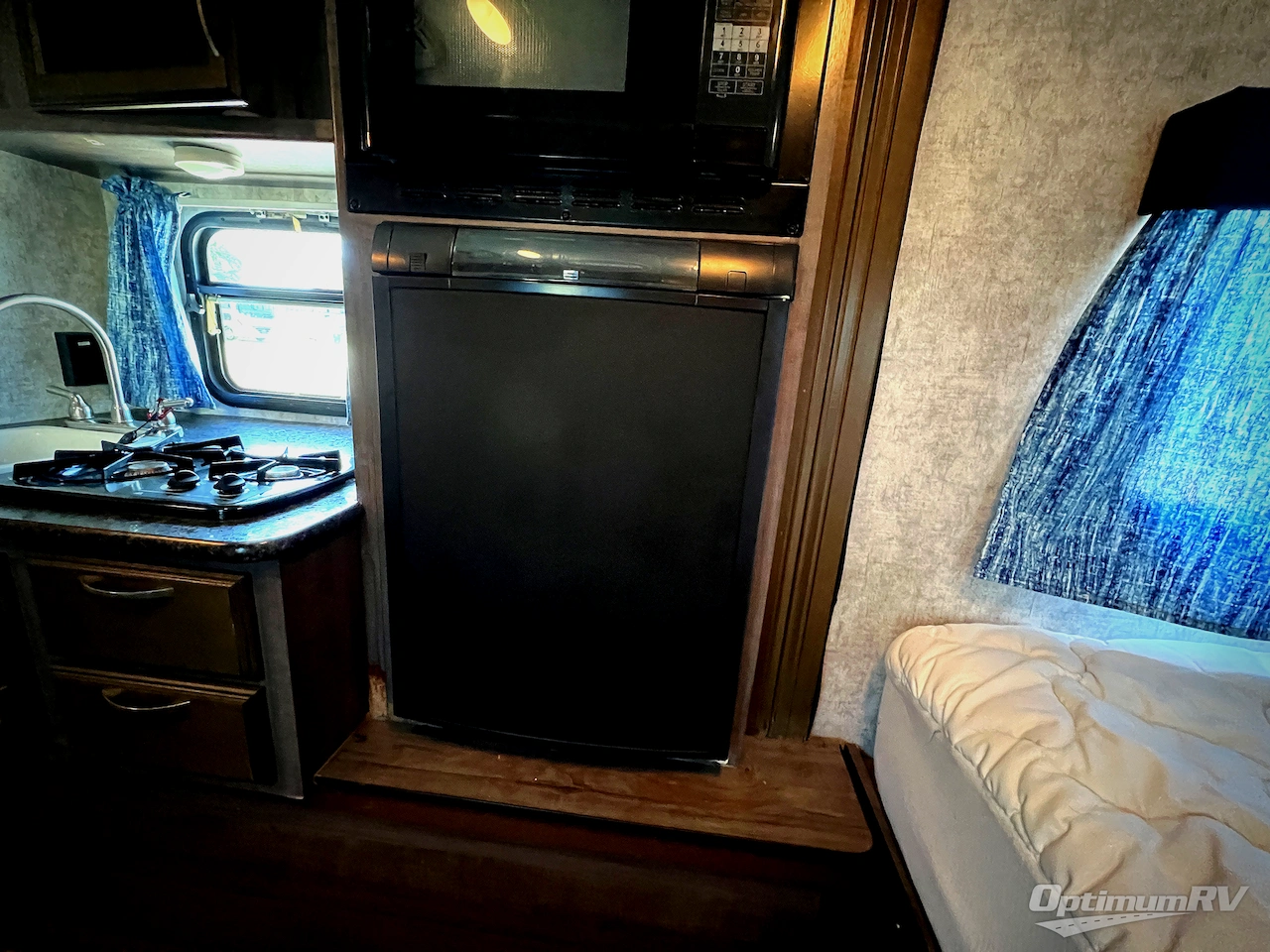 2017 Winnebago Towables Winnie Drop 170S Photo 13