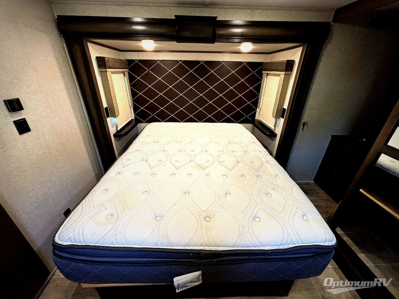 2019 Keystone Montana 3791RD Photo 17