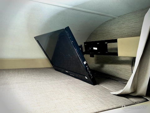 2022 Thor Four Winds 23U RV Photo 4