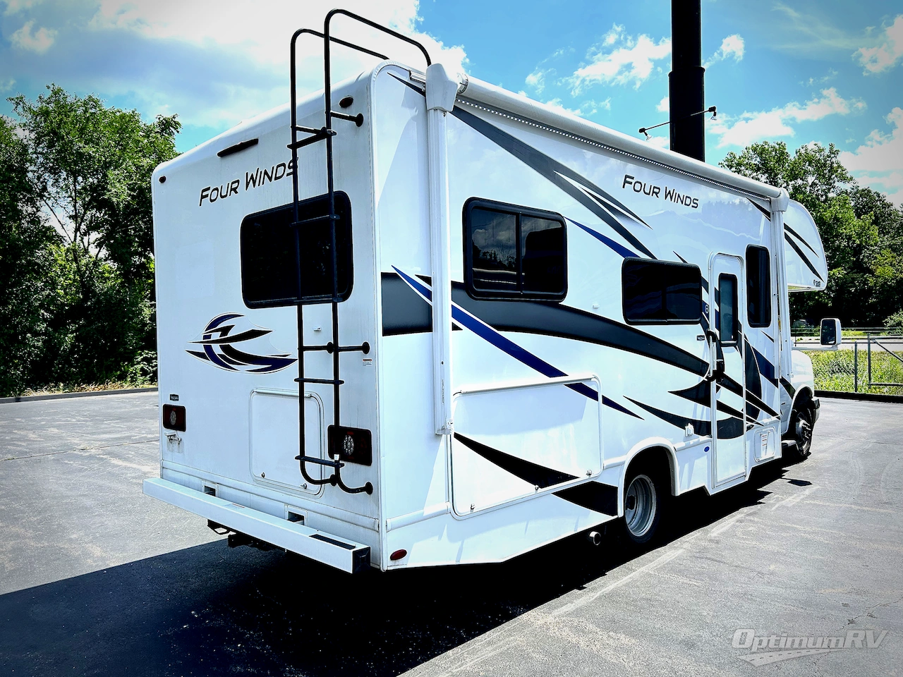2022 Thor Four Winds 23U Photo 3