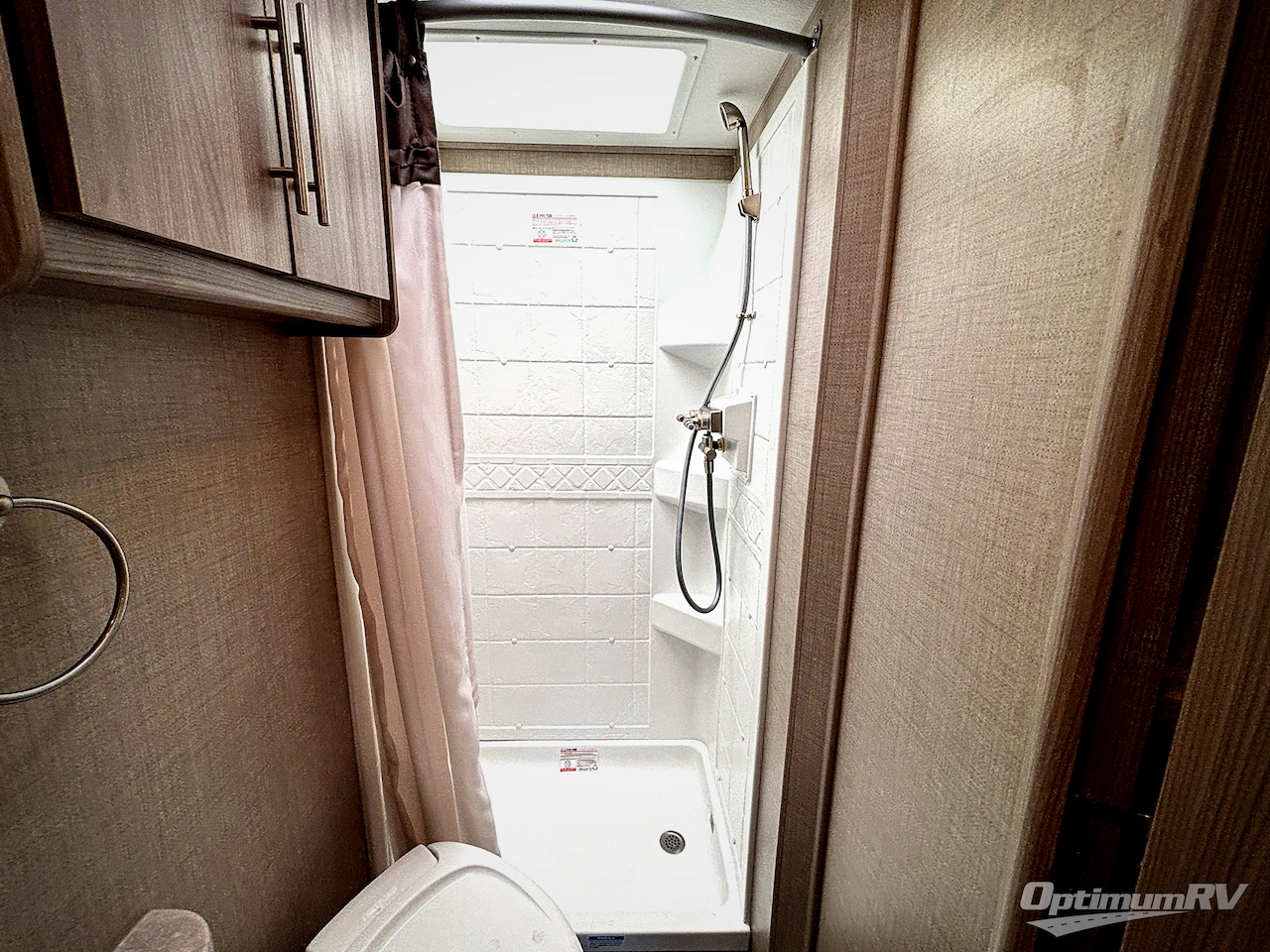2023 Thor Compass 23TW Photo 16