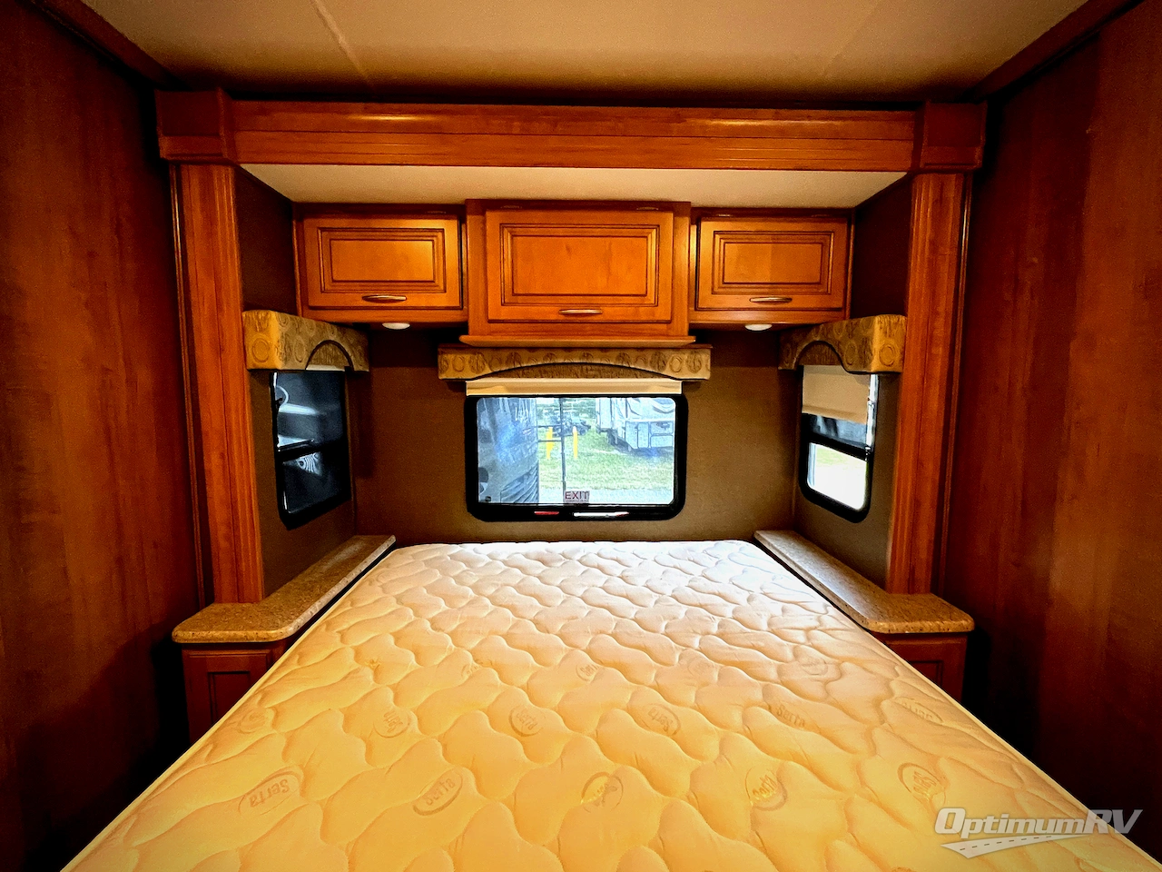 2016 Coachmen Mirada 35LS Photo 22