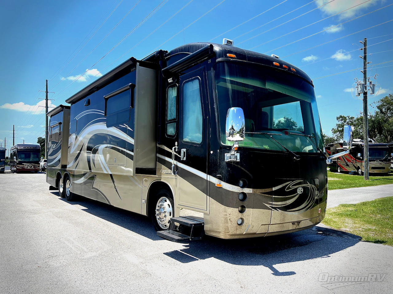 2011 Entegra Aspire 42DL Photo 1