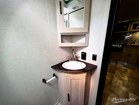 2022 Coachmen Apex Ultra-Lite 256BHS RV Photo 4