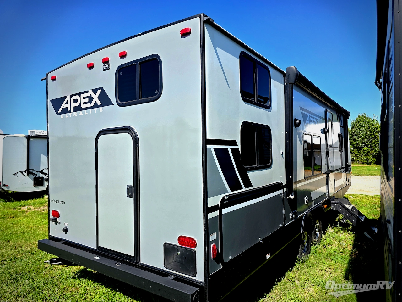 2022 Coachmen Apex Ultra-Lite 256BHS Photo 2