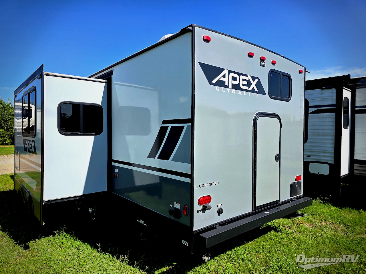 2022 Coachmen Apex Ultra-Lite 256BHS Photo 3