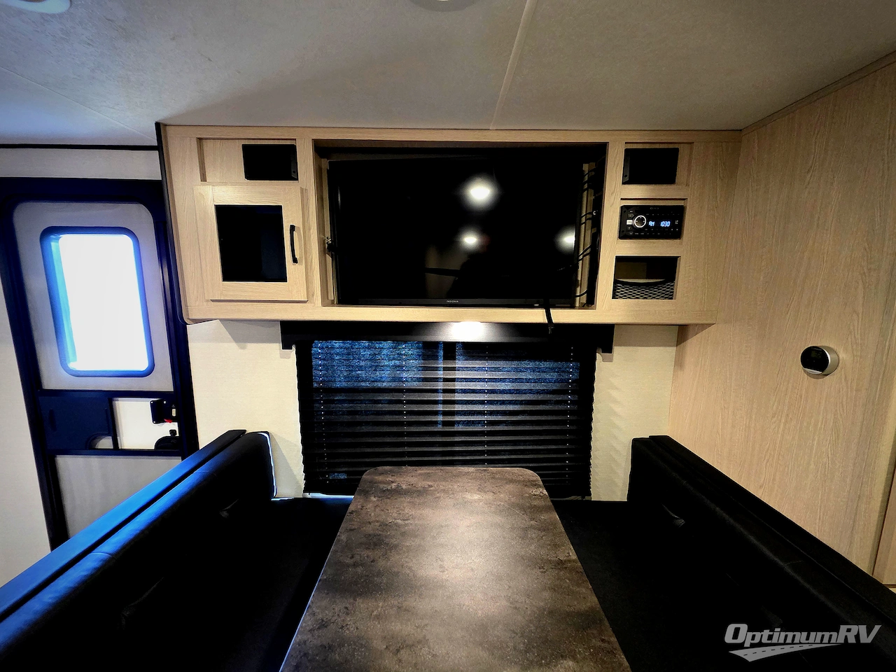 2022 Coachmen Apex Ultra-Lite 256BHS Photo 9