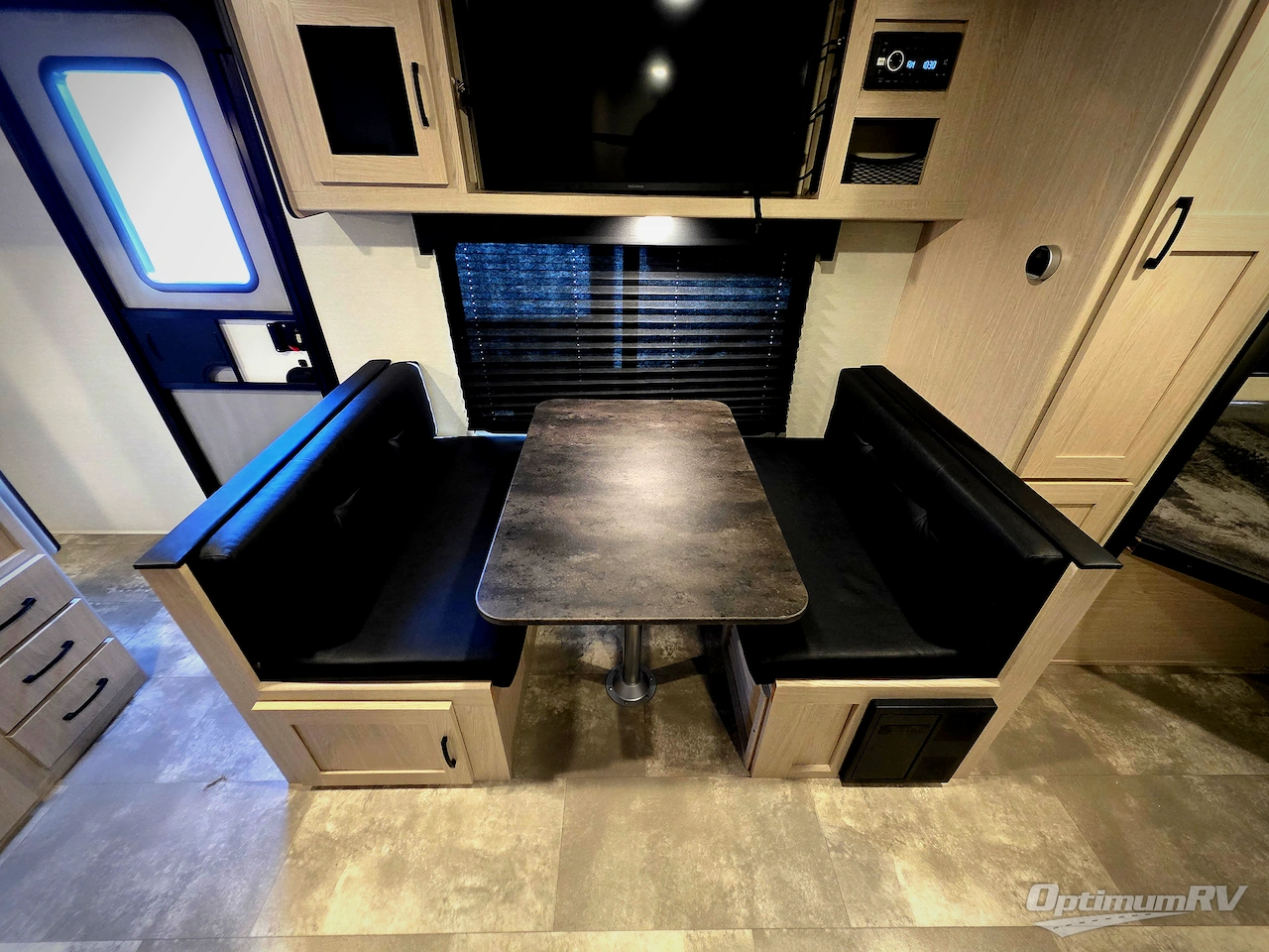 2022 Coachmen Apex Ultra-Lite 256BHS Photo 10