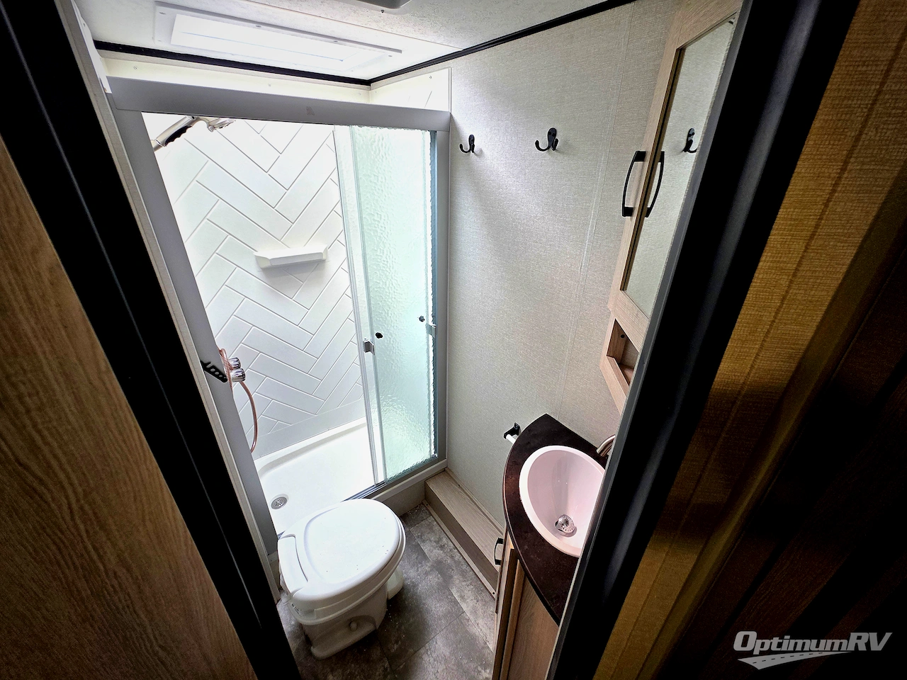 2022 Coachmen Apex Ultra-Lite 256BHS Photo 14