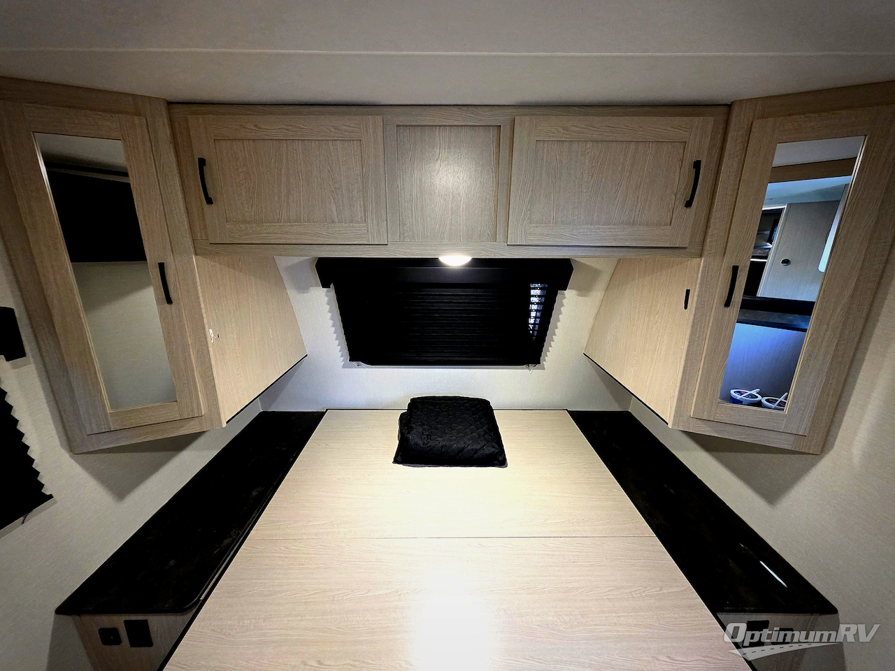 2022 Coachmen Apex Ultra-Lite 256BHS Photo 18