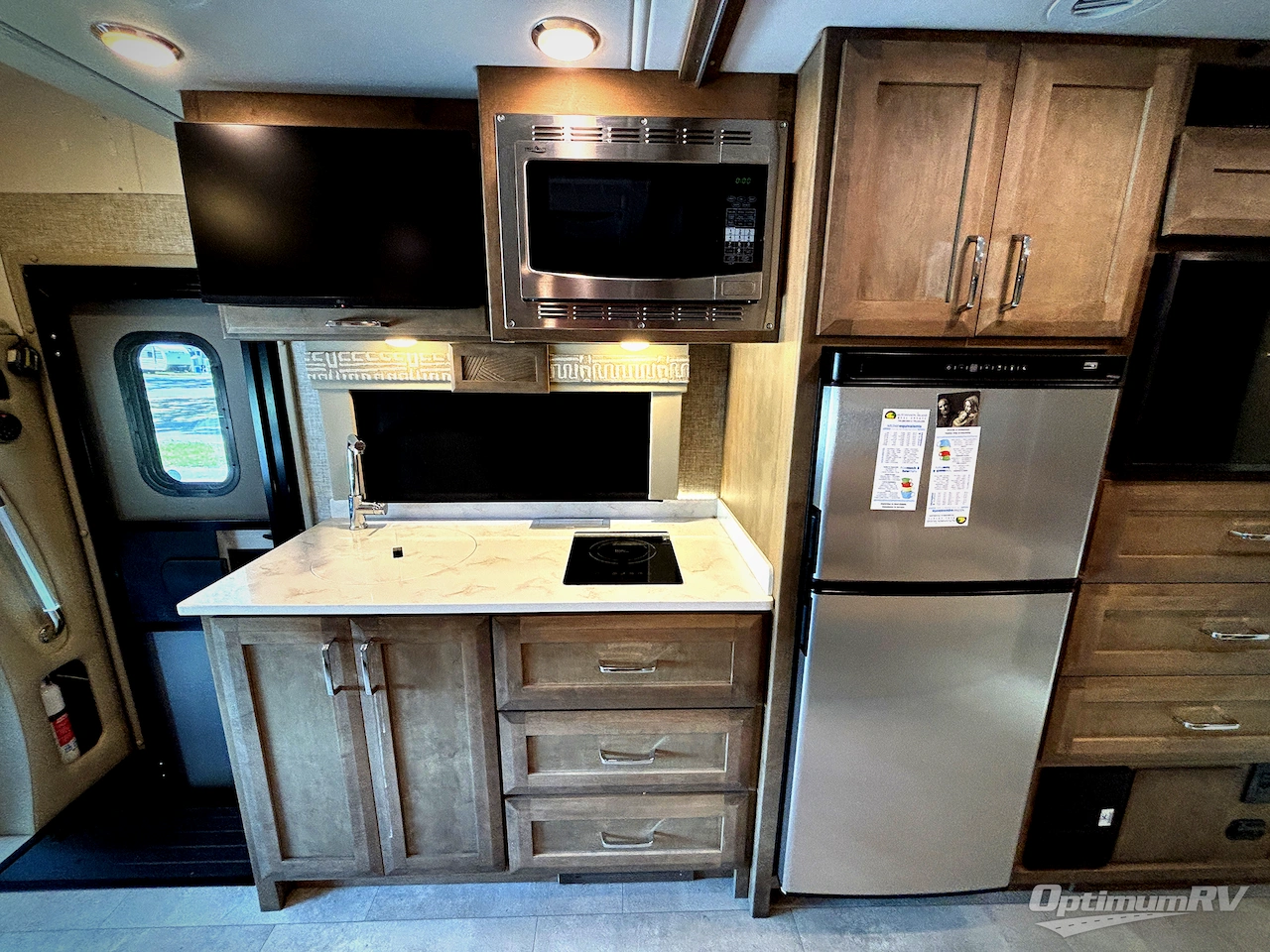 2024 Tiffin Wayfarer 25RW Photo 6