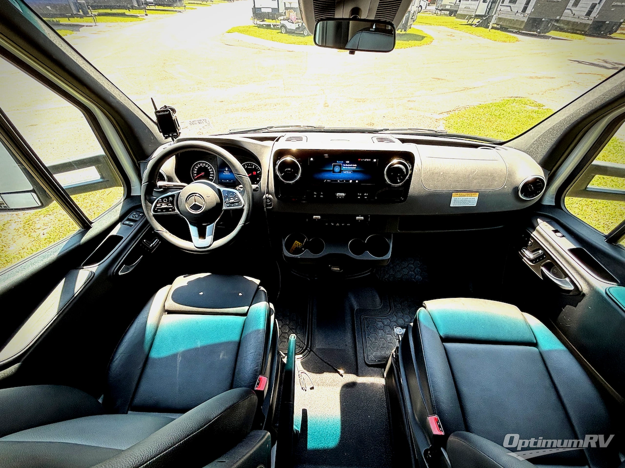 2024 Tiffin Wayfarer 25RW Photo 8