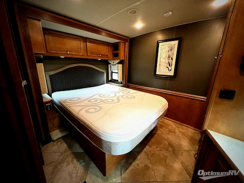 2018 Winnebago Sightseer 33C RV Photo 4