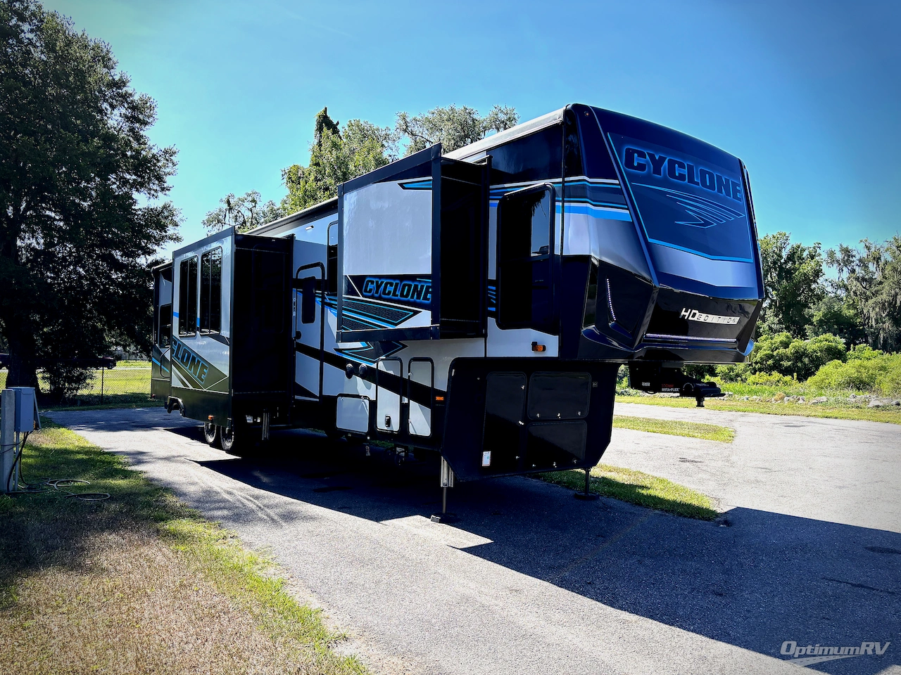 2025 Heartland Cyclone 3714 Photo 1