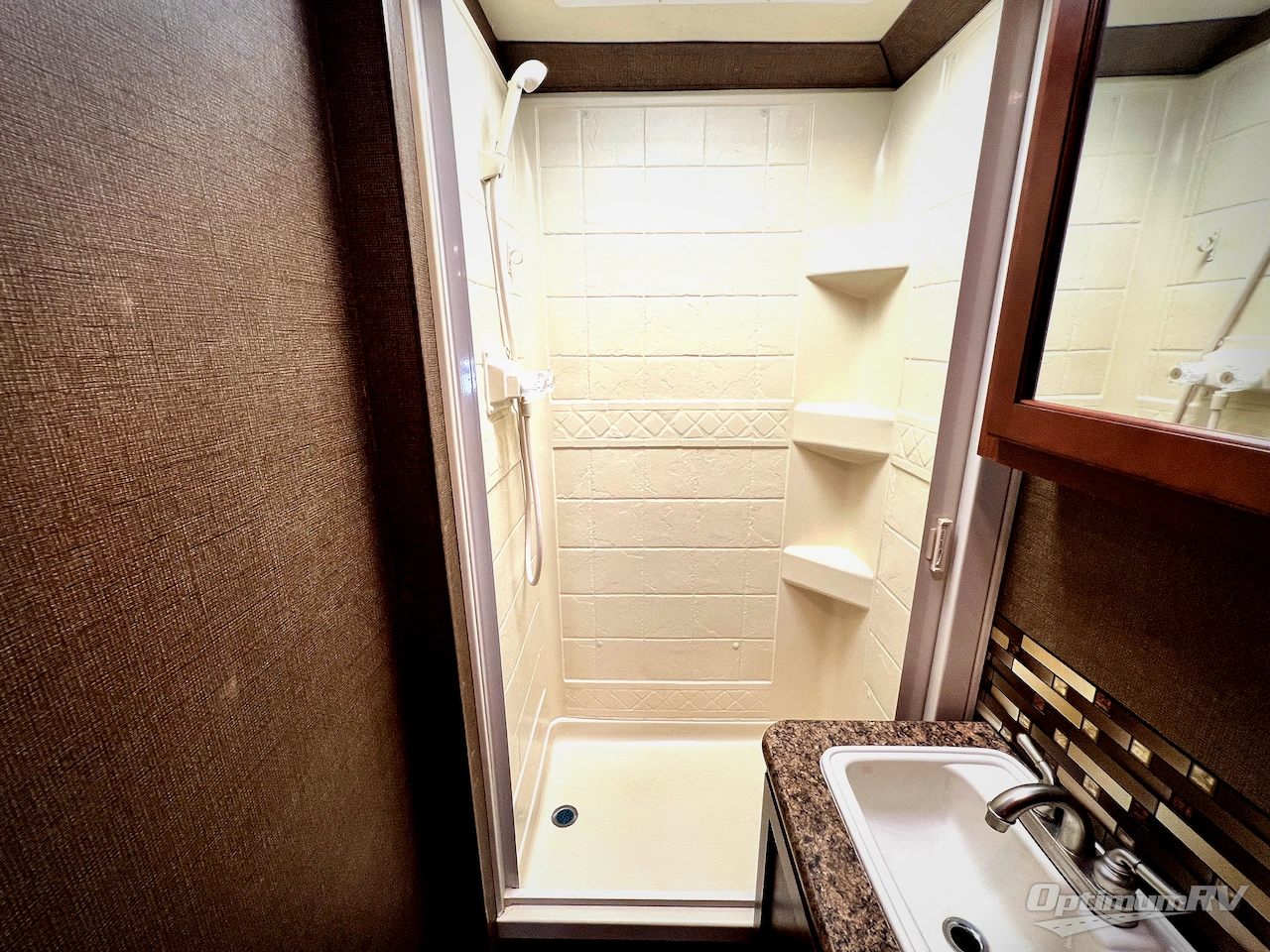 2016 Thor Chateau 26A Photo 14
