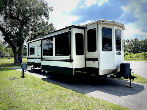 Used 2019 Forest River Cedar Creek Cottage 40CCK Featured Photo