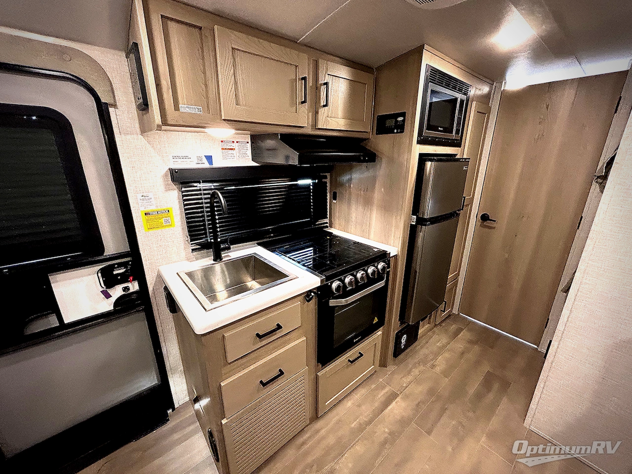 2023 Forest River Flagstaff E-Pro E20BHS Photo 7