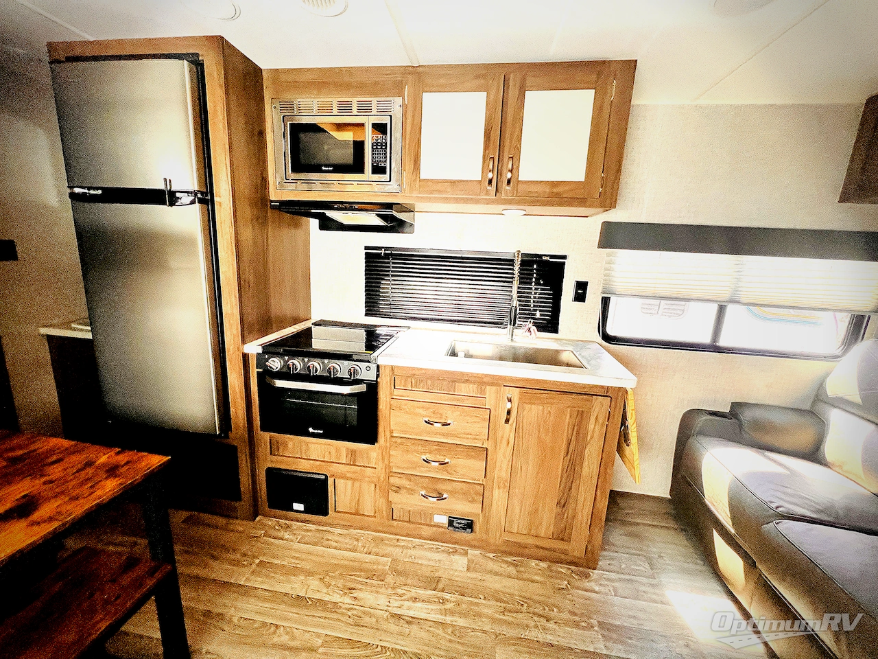 2021 East To West Della Terra 250BH Photo 8