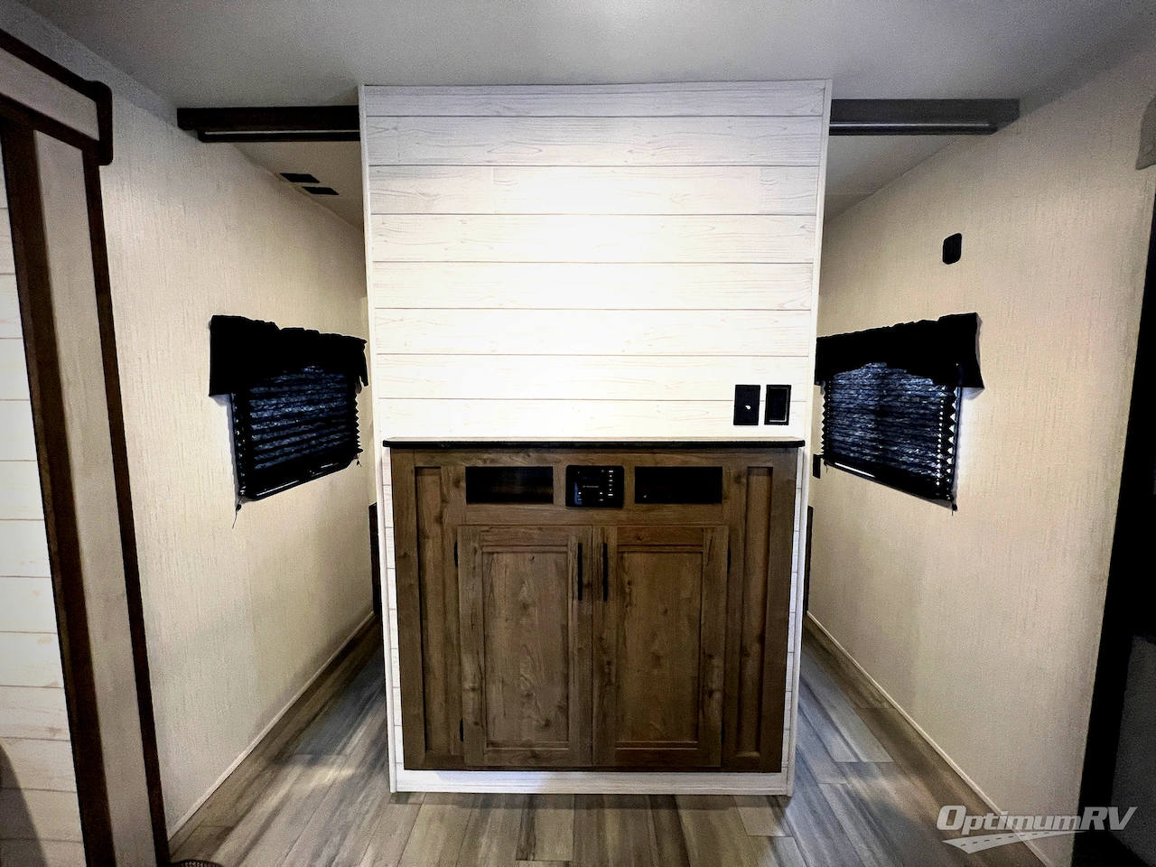 2024 Heartland Pioneer DS320 Photo 8