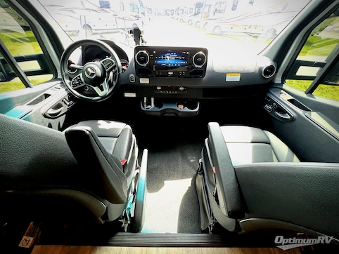 2023 Renegade Vienna 25RML RV Photo 2