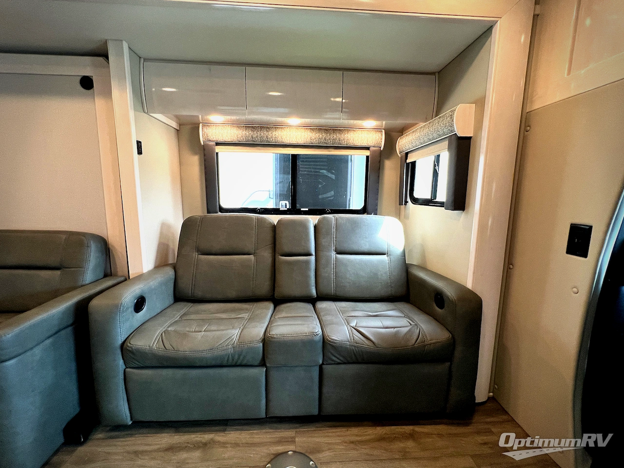 2023 Renegade Vienna 25RML Photo 9