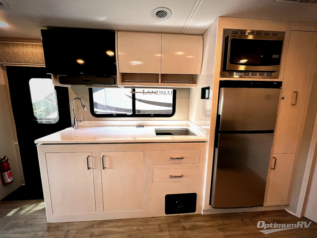 2023 Renegade Vienna 25RML Photo 12