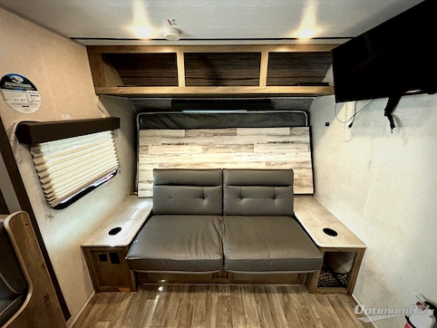 2022 Forest River Surveyor Legend 19MBLE RV Photo 3